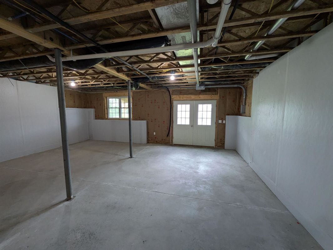 Building Photo - 75 Ivan Dr