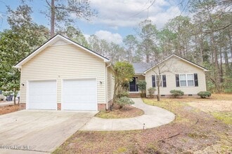 Building Photo - 681 Ginesing Dr