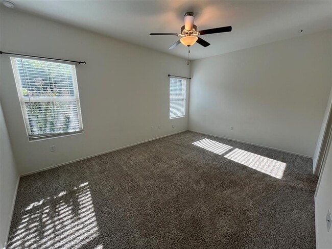 Building Photo - 6825 Colorado Bluffs Rd