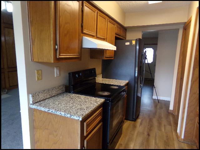 Building Photo - 39 Oak Forest Loop