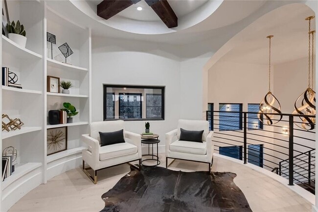 Building Photo - 6008 Lantern View Dr