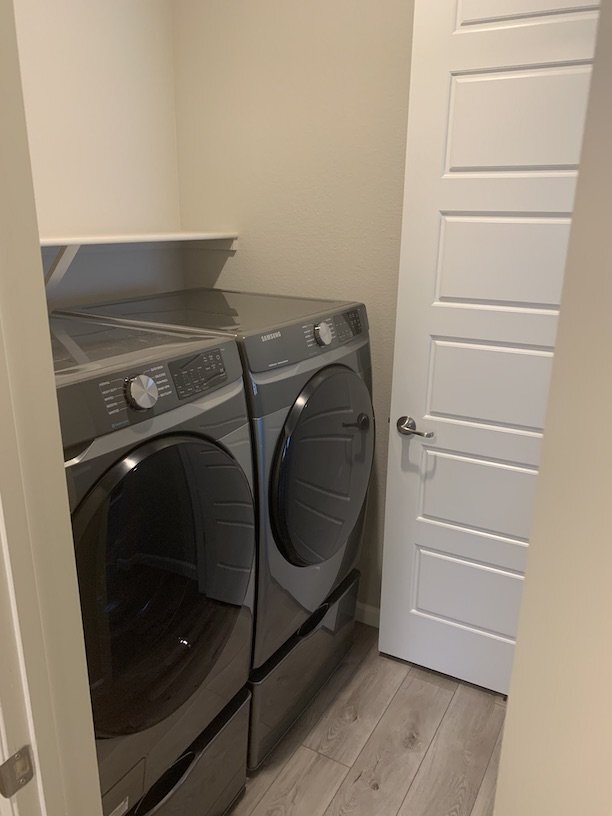 Building Photo - 50% off first month rent with 12 month Lease