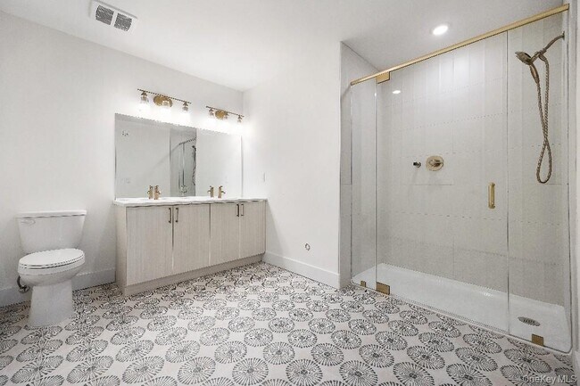 Building Photo - 306 Bluestone Ct