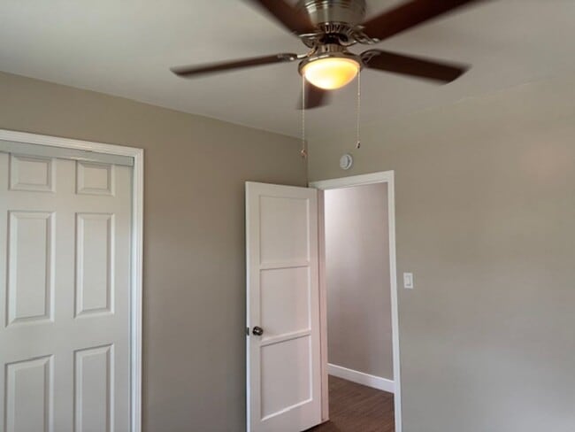 Building Photo - Newly Renovated 4 Bedroom 2 Bath home, wit...