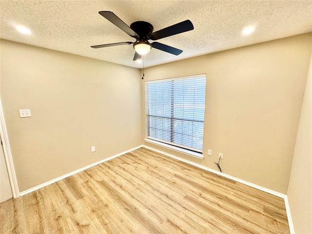 Building Photo - 204 Pear Tree Pl