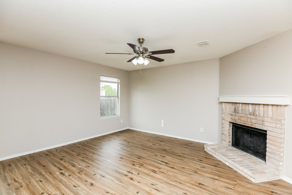 Building Photo - 4329 Meadowknoll Dr