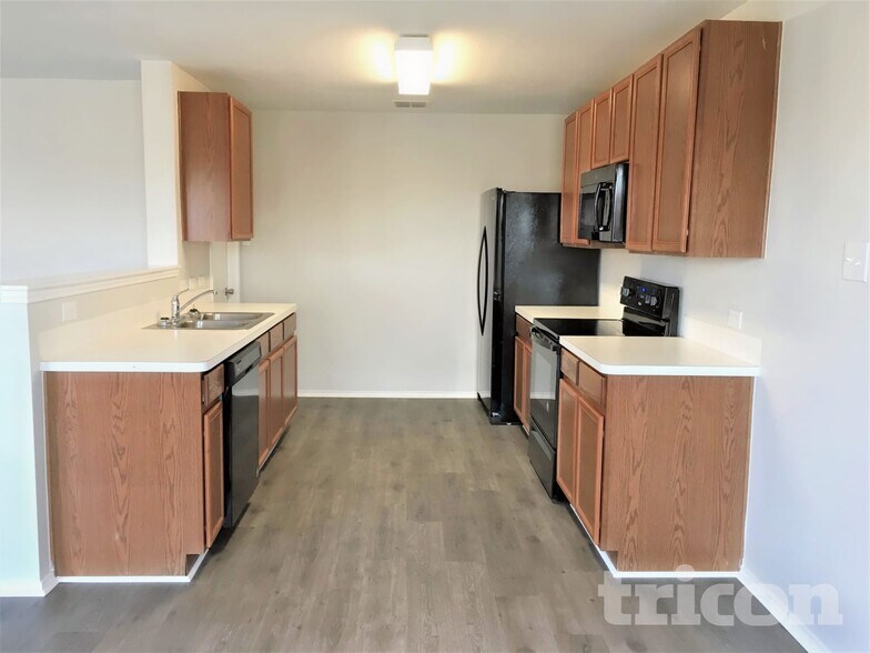 Building Photo - 1412 Castle Ridge Rd