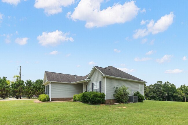 Building Photo - 6090 Cox Gap Rd