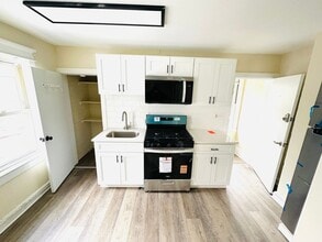 Building Photo - 234 Franklin St