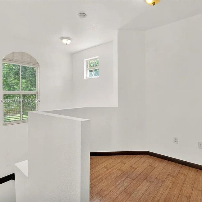 Building Photo - 10902 NW 79th St