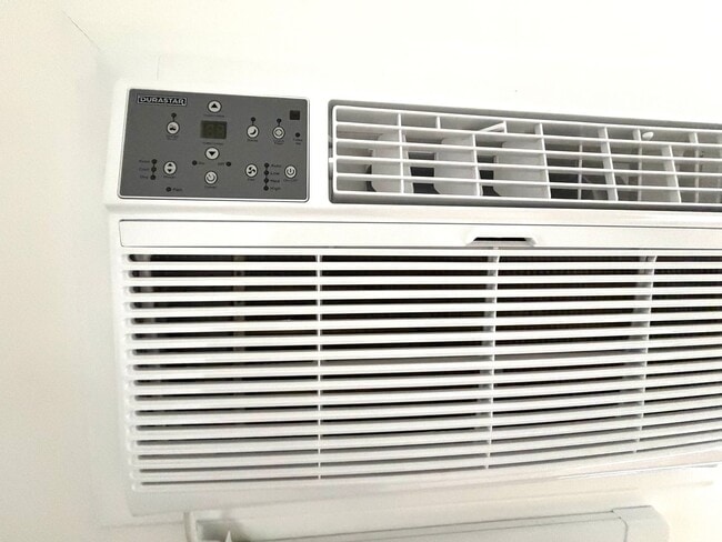 Building Photo - Private & Cozy Detached ADU in South Tahoe Park!