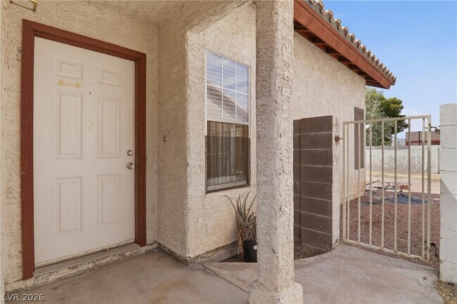 Building Photo - 6224 Caprino Ave