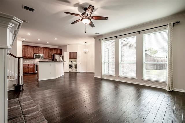 Building Photo - 15650 Brookwood Dr