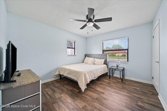 Building Photo - 2965 Barna Ave