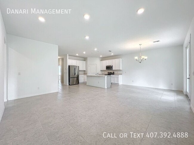 Building Photo - 1679 Meadowlark Dr