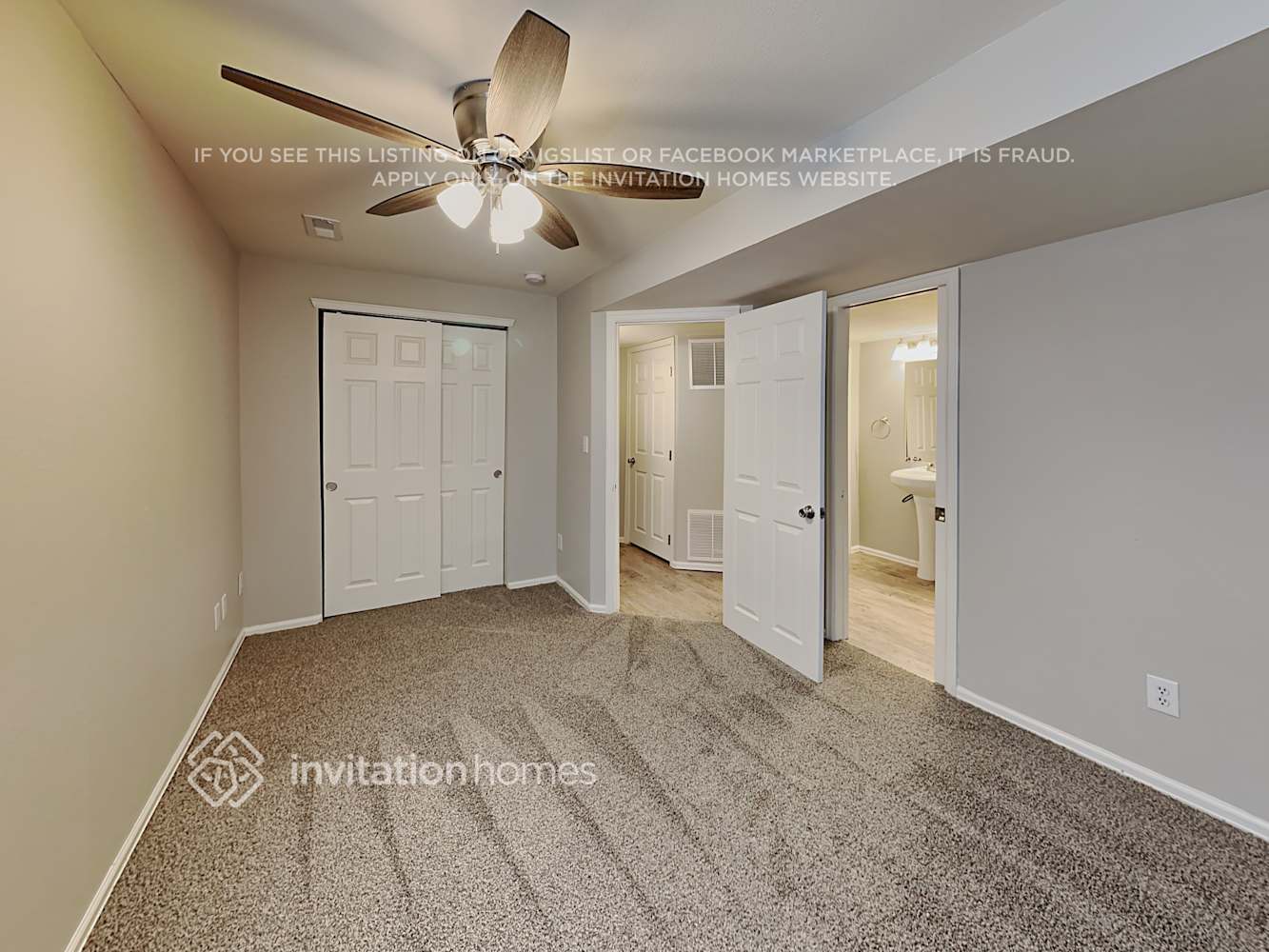 Building Photo - 8151 Meadowcrest Dr