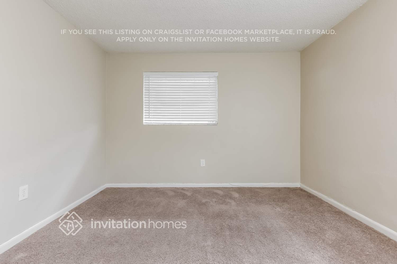 Building Photo - 5807 Mango Rd