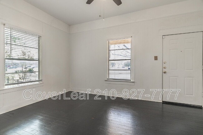 Building Photo - 323 Barrera St