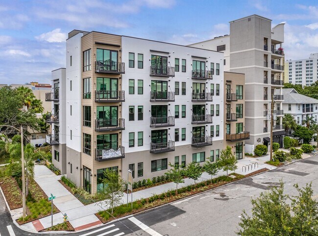 Interior Photo - 357 South