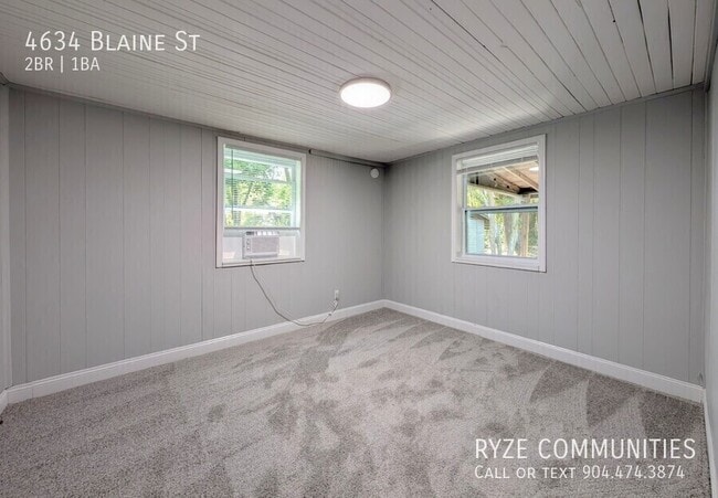 Building Photo - 4634 Blaine St