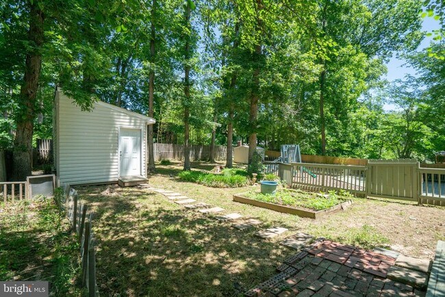 Building Photo - 6003 Kelley Ct