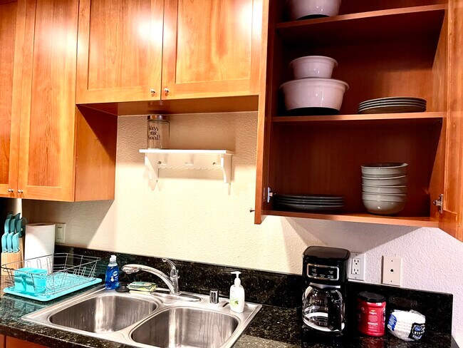 Building Photo - 8604 Via Mallorca