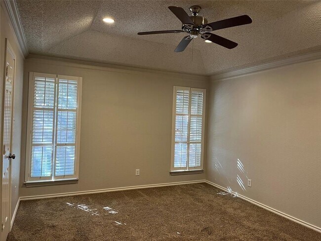 Building Photo - 1206 Wooded Trail