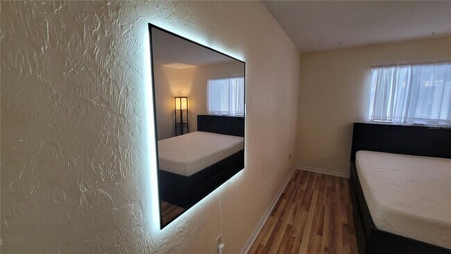 Building Photo - 415 NW 39th Rd