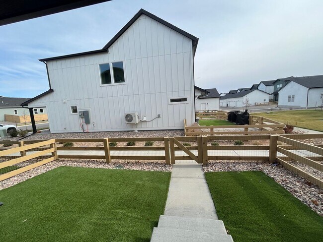 Building Photo - Fantastic New Home in Mosaic