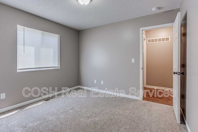 Building Photo - 1054 E Karla Ct