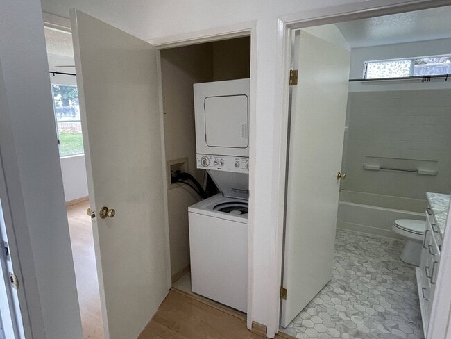 Building Photo - 1 Bed 1 Bath 2 Parking in Mililani