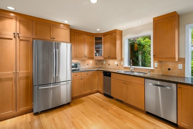 Building Photo - Magnolia Home