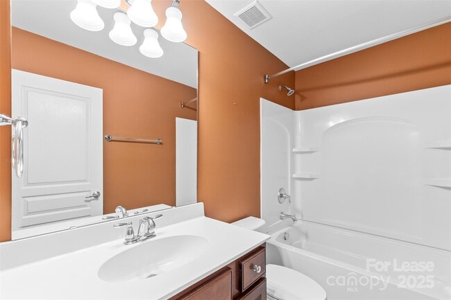 Building Photo - 15627 Canmore Street