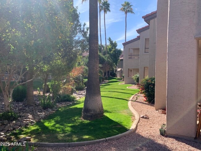 Building Photo - 9445 N 94th Pl