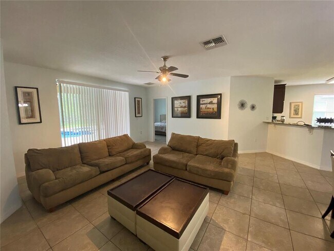 Building Photo - 9027 Paolos Pl