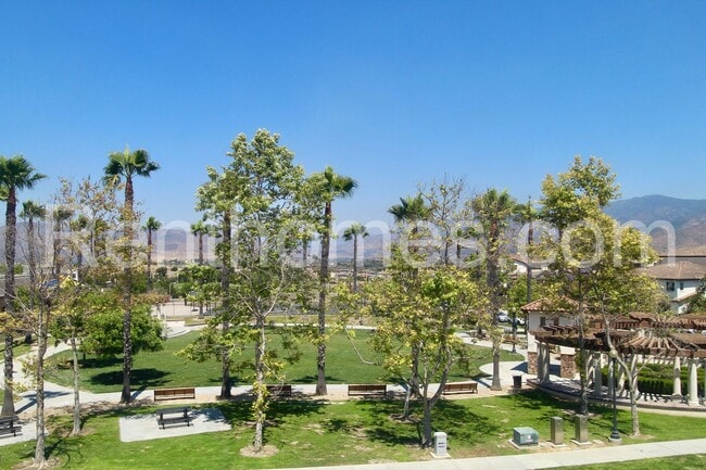 Building Photo - 1716 Discovery Falls Dr