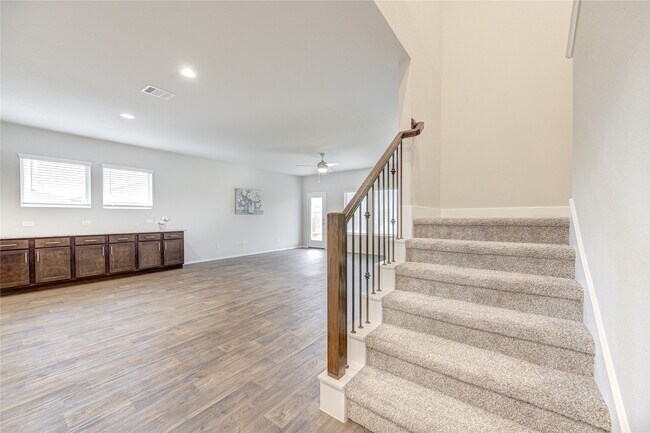 Building Photo - 4215 Fornari Ln