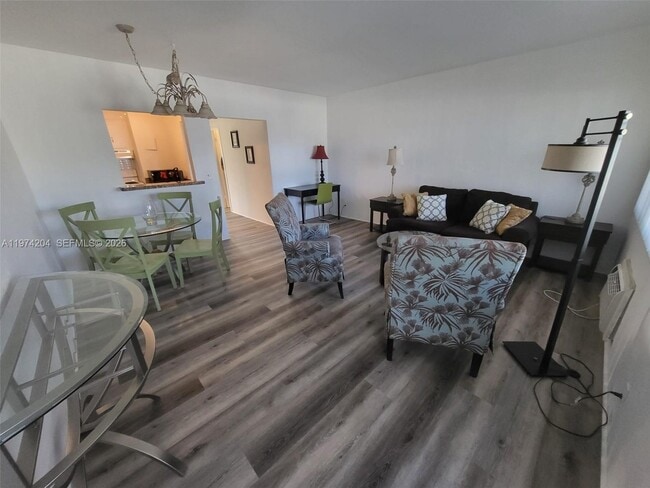 Building Photo - 600 Layne Blvd