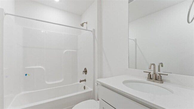 Building Photo - 4331 W Glacier St