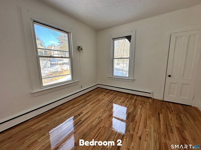 Building Photo - 19 High St