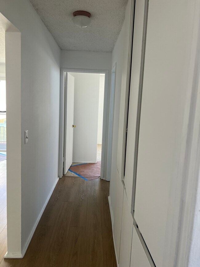 Building Photo - 15 15th St