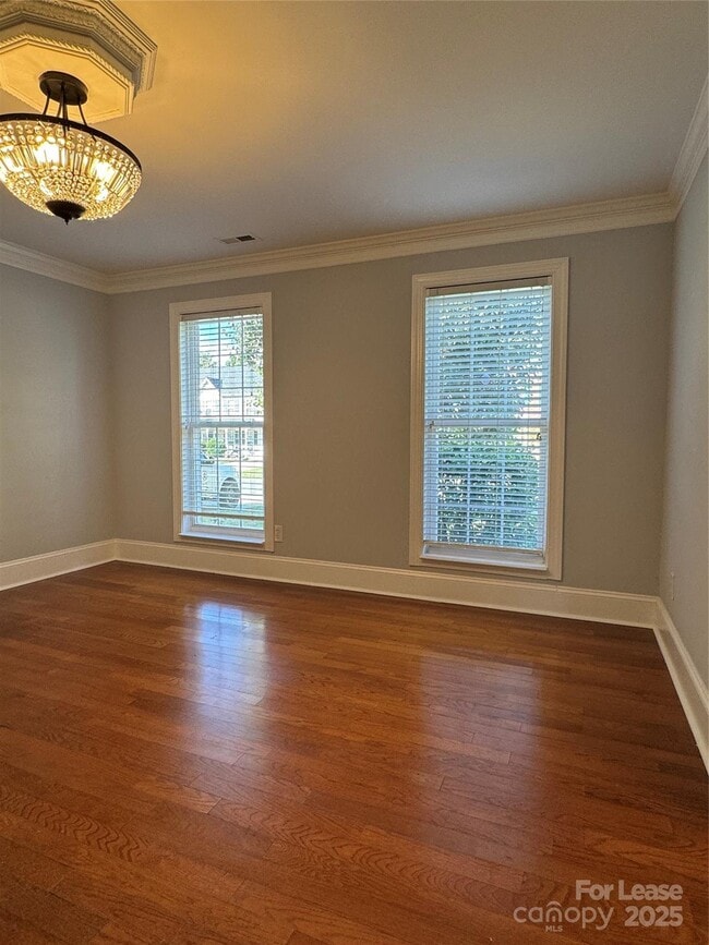 Building Photo - 4533 Cades Cove Dr