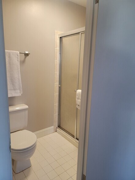 Building Photo - 5219 Quince Ct