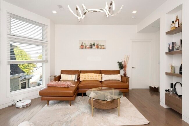 Building Photo - 86 Fremont St