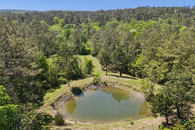 Building Photo - 10 Boat Launch Rd