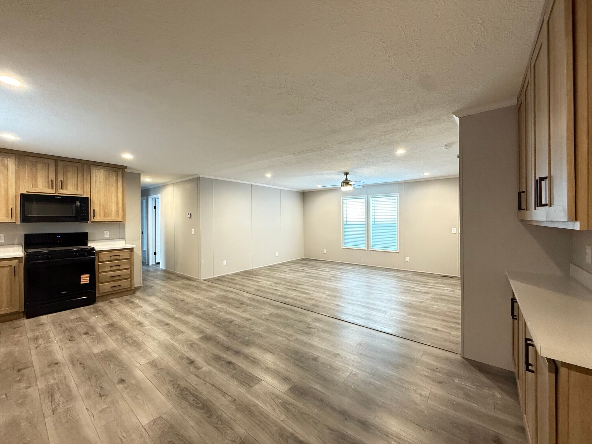 Building Photo - 29647 Erie Ct