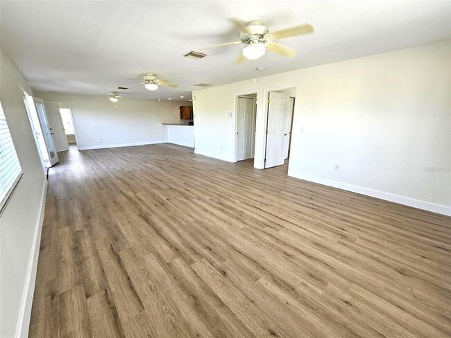 Building Photo - 9458 Anita Ave