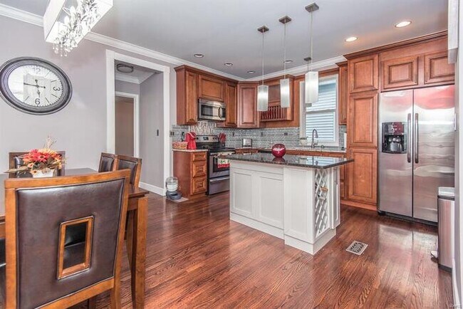 Building Photo - Fantastic 2bd/2ba home! Let yourself in!