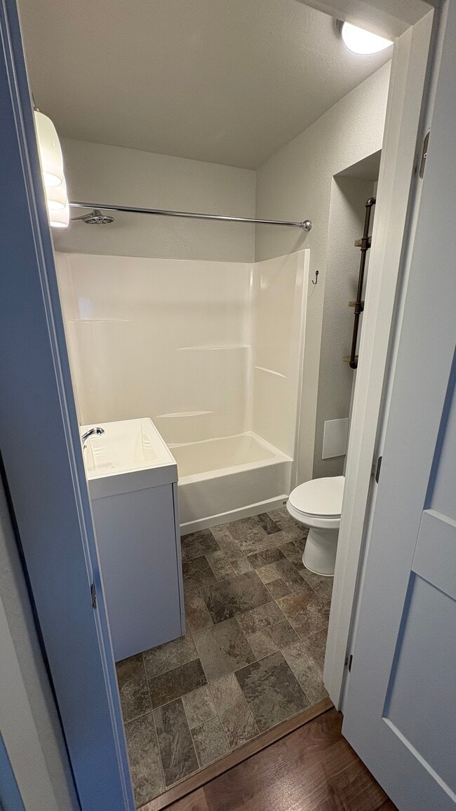 Building Photo - 1956 Lowell Ave