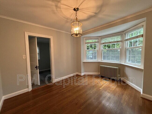 Building Photo - 8901 Seneca Ln